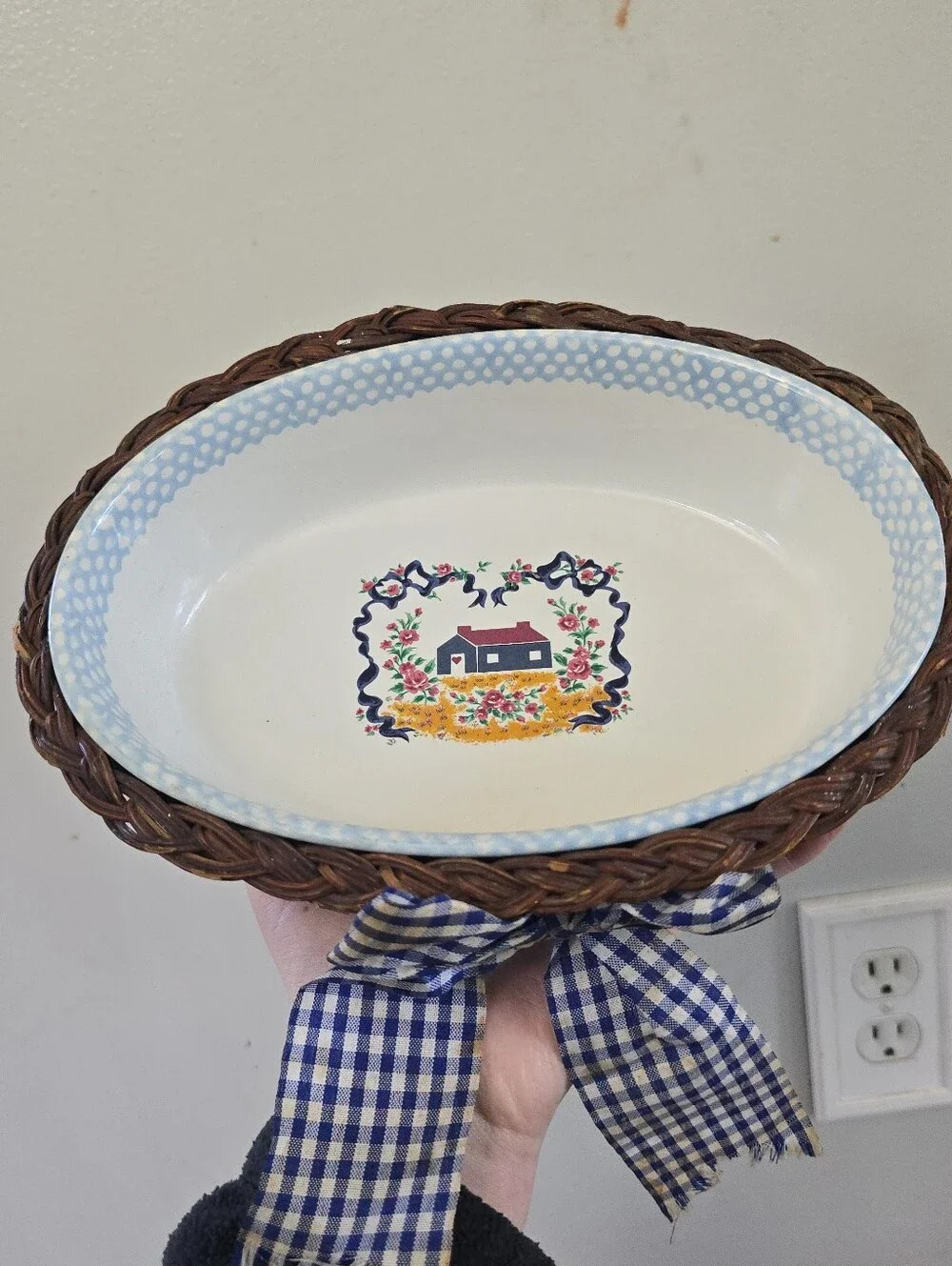 1995 Teamson, Stoneware Casserole Bake Dishe 8.5